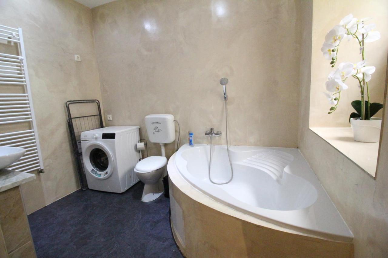 Private Triple Bedroom Rf1 ウィーン エクステリア 写真